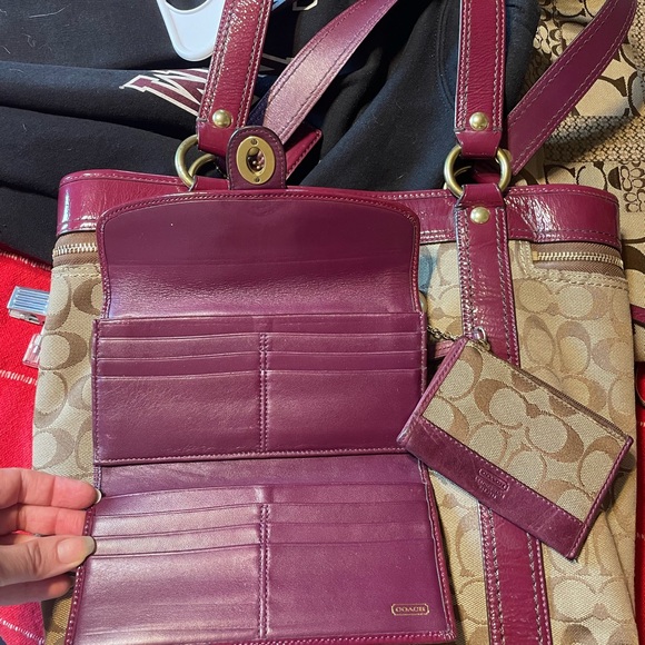Coach Purse, Wallet & Coin Purse with Monogram Pattern and Leather Trim - Picture 10 of 11